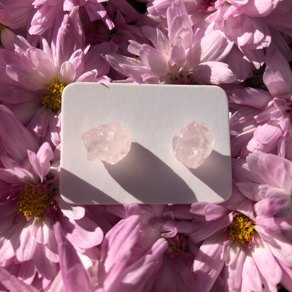 Raw Rose Quartz Crystal Stud Earrings - Picture 4 of 5